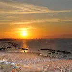 Hotel Spiaggia 3*