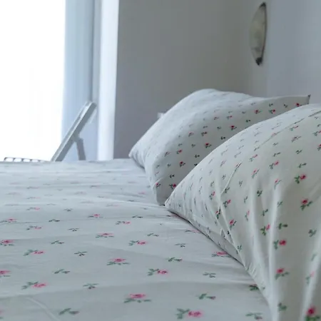 Hotel Spiaggia ホテル