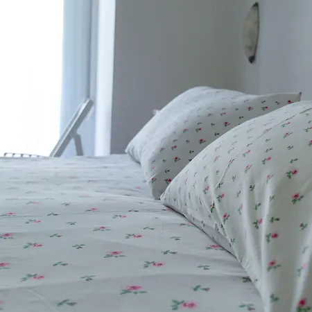 ホテル Hotel Spiaggia カットーリカ