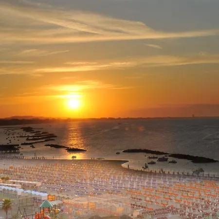 Hotel Spiaggia 3*