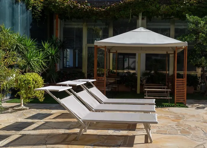 Hotel Spiaggia فندق 3*