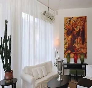 Hotel Spiaggia Hotell 3*